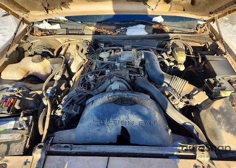 1997 Mercury Grand Marquis Ls z USA, uszkodzony, nr VIN 2MELM75W3VX616547